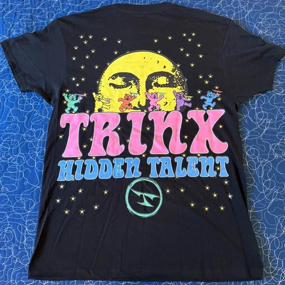 Black Graphic Tee - Short Sleeve